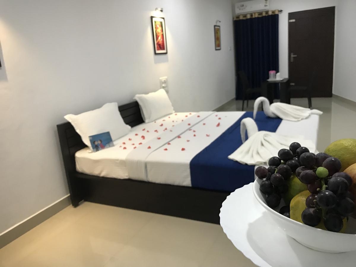 Highland Bristo Hotel Kalpetta Exterior photo